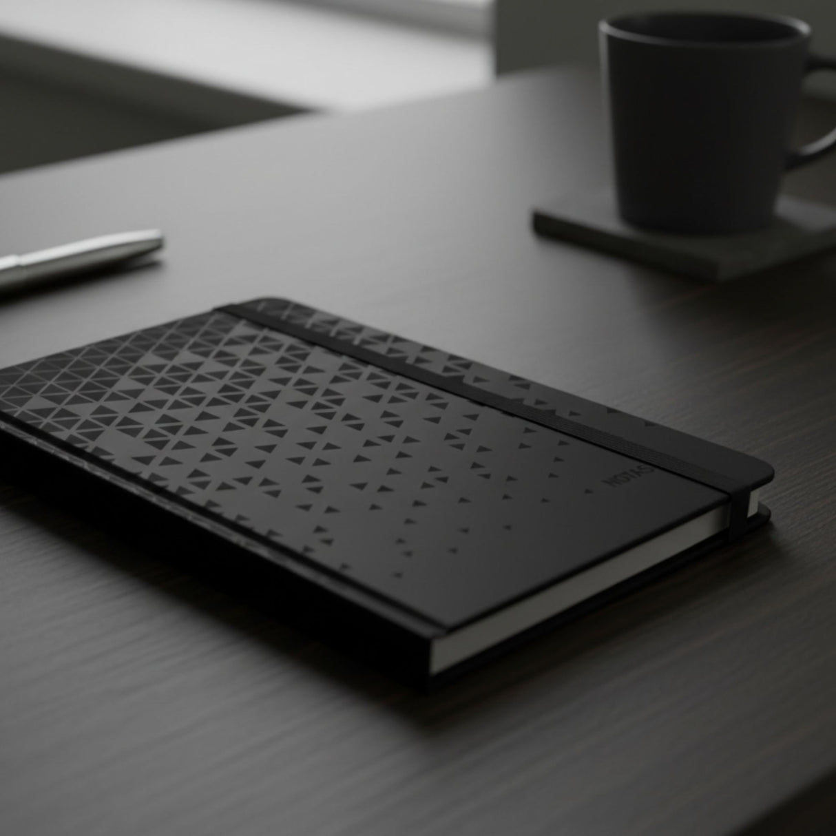 Artel - Libreta A5 Líneas Black Triangles