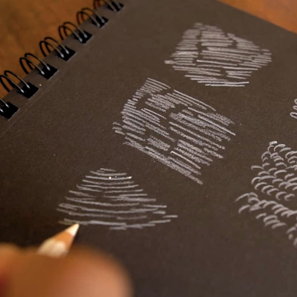 Canson XL - Croquera Dessin Noir Papel Negro 150 g/m2