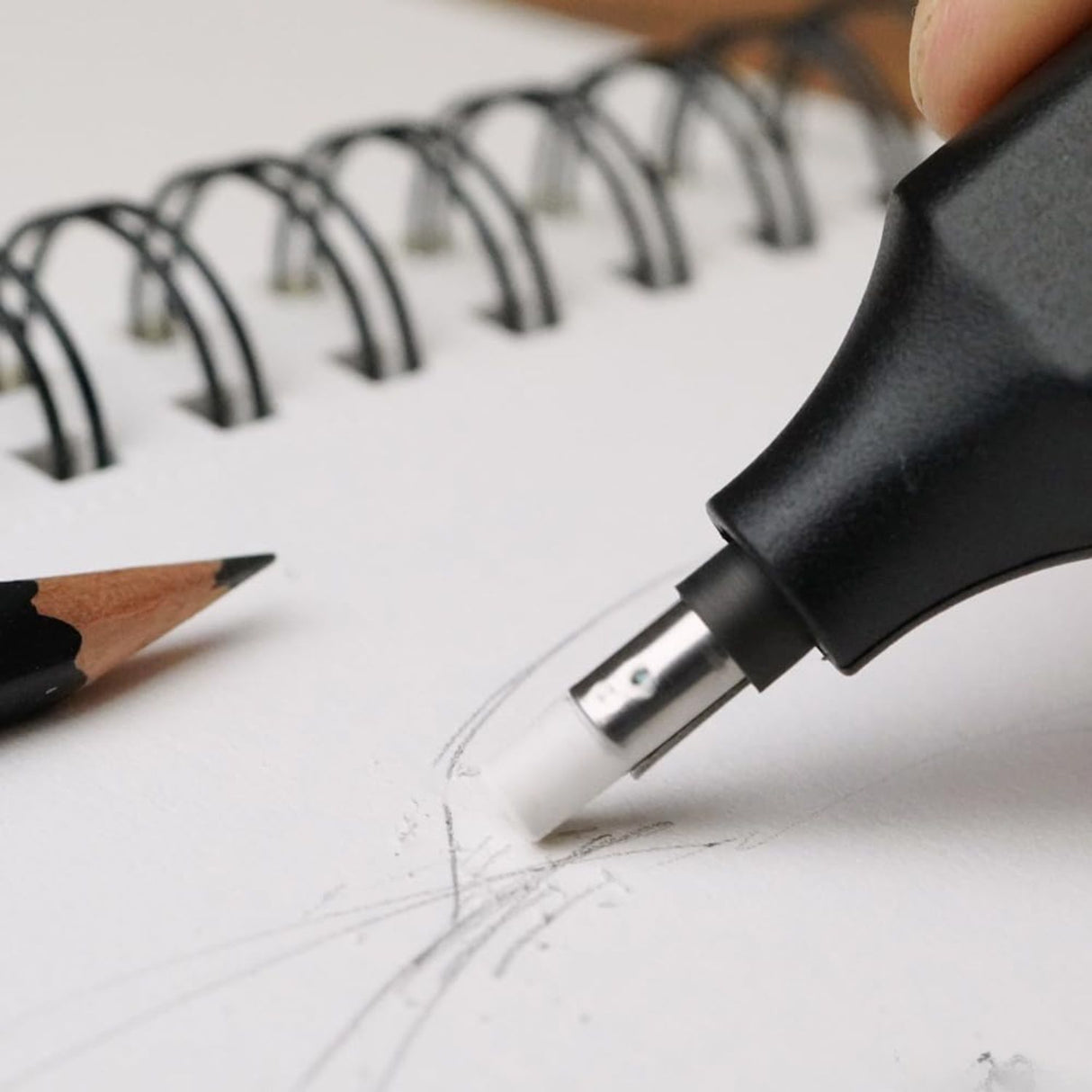 Derwent - Goma Eléctrica Incluye Repuestos