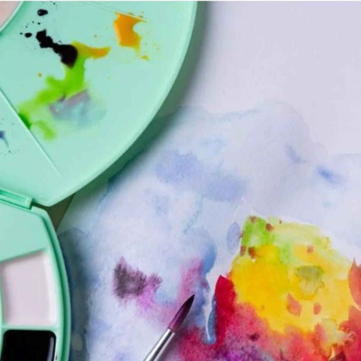 Himi - Set 24 Acuarelas Semi Húmedas en Pastilla Estuche Verde