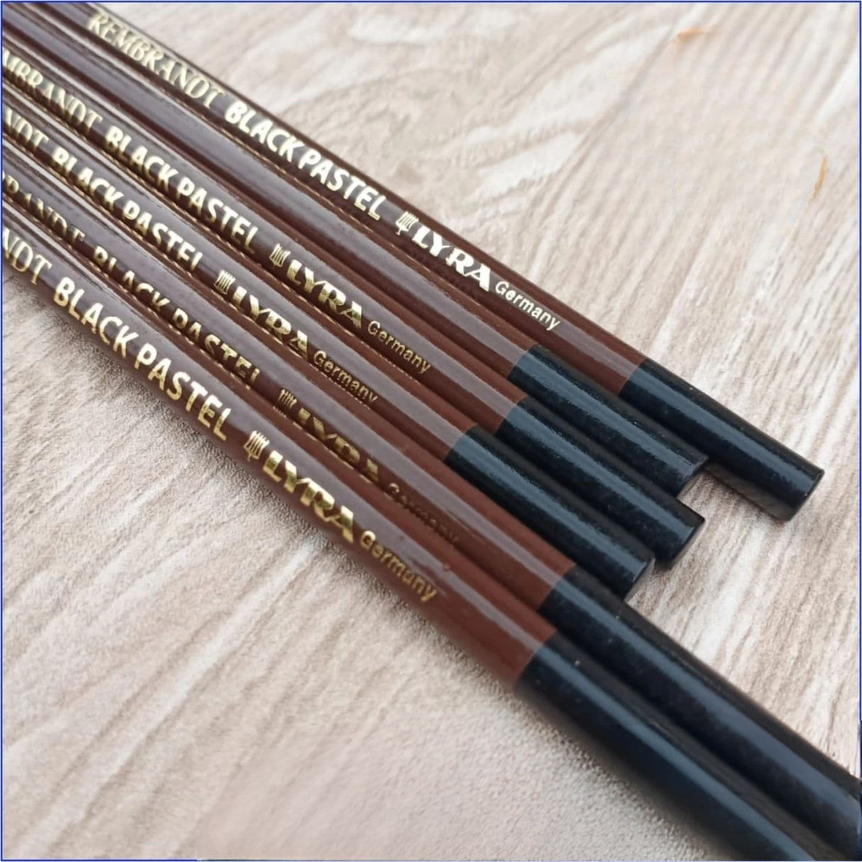 Lyra Rembrandt - Lápiz Pastel Black Pastel