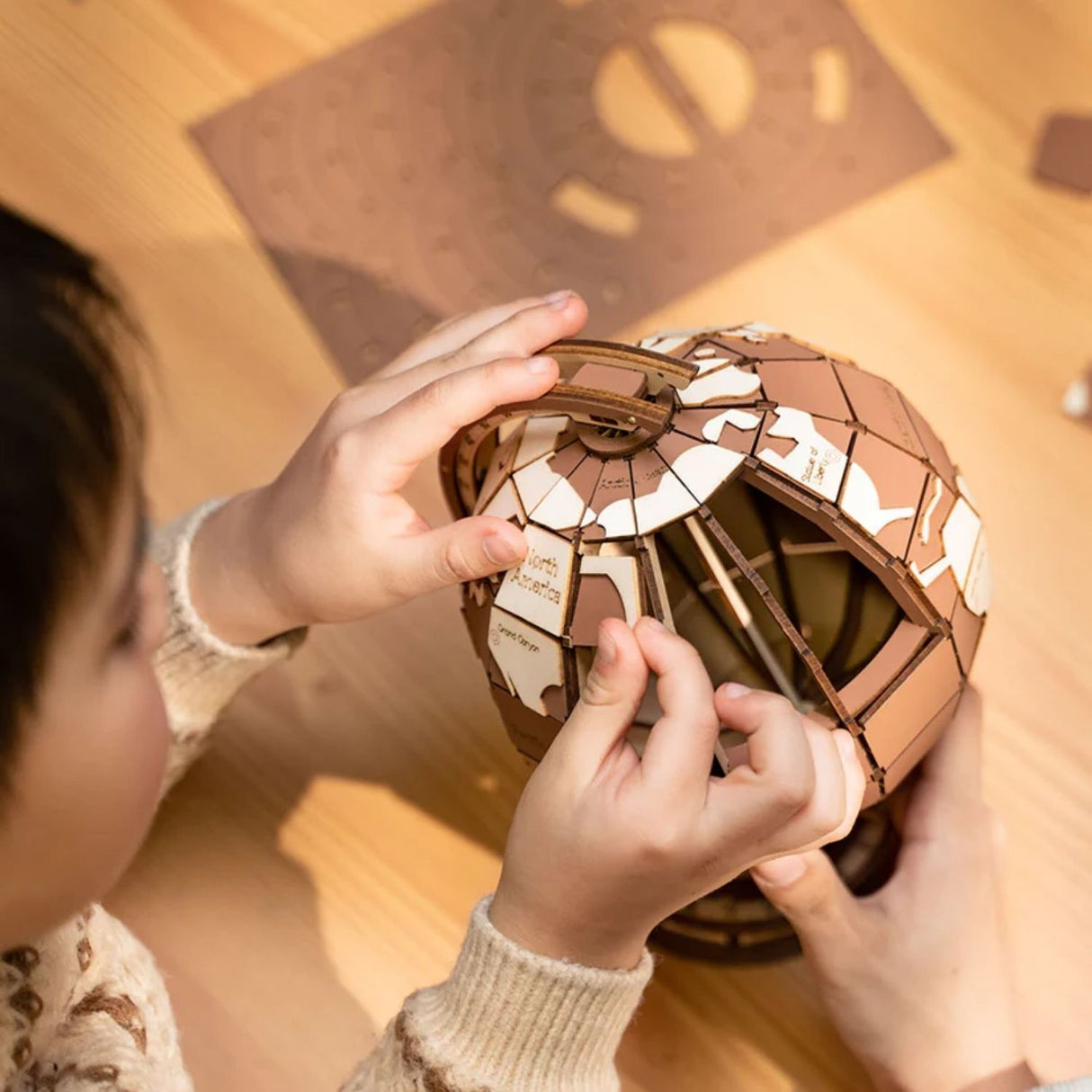 Rolife - Puzzle 3D Global Wonders Globo Terráqueo