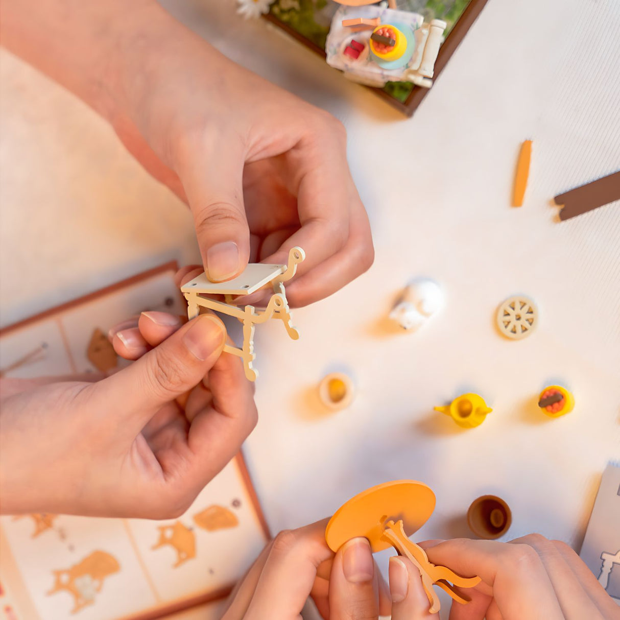 Rolife Secret World - Miniatura Armable Fancy Tea Yard