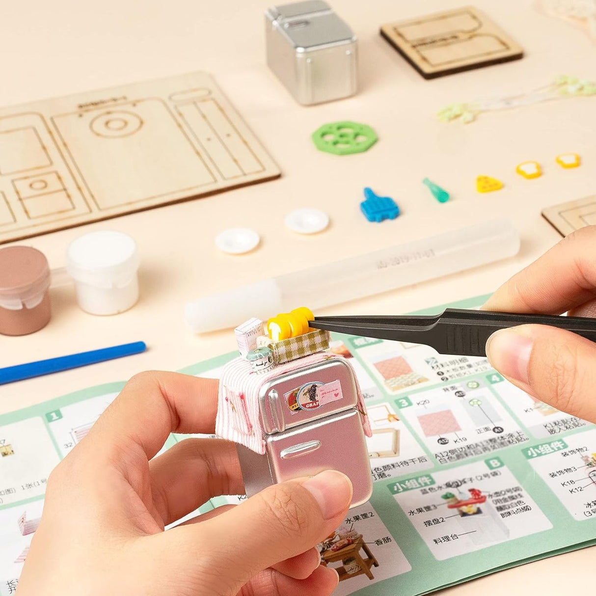 Rolife Secret World - Miniatura Armable Taste Life (Kitchen)