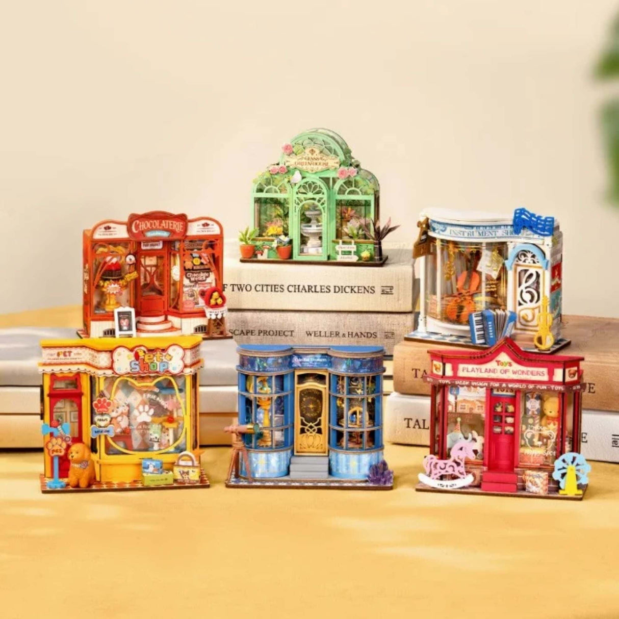 Rolife Secret World - Miniatura Armable Christmas Whimsy Toy Shop