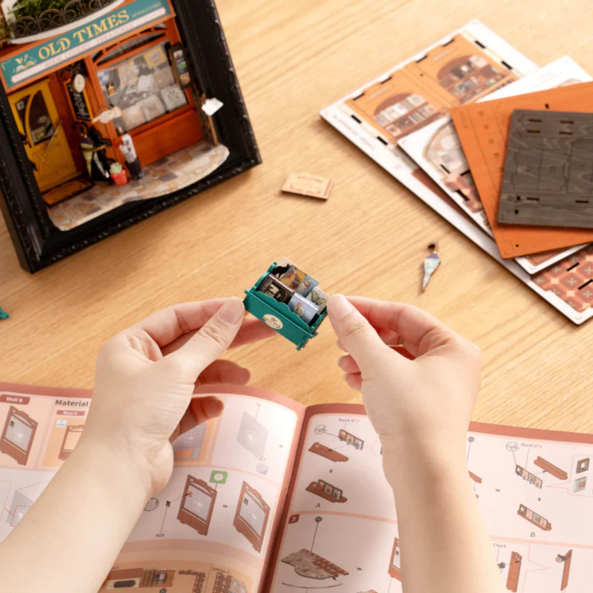 Rolife Story Frame Series - Puzzle 3D Old Times Bookstore