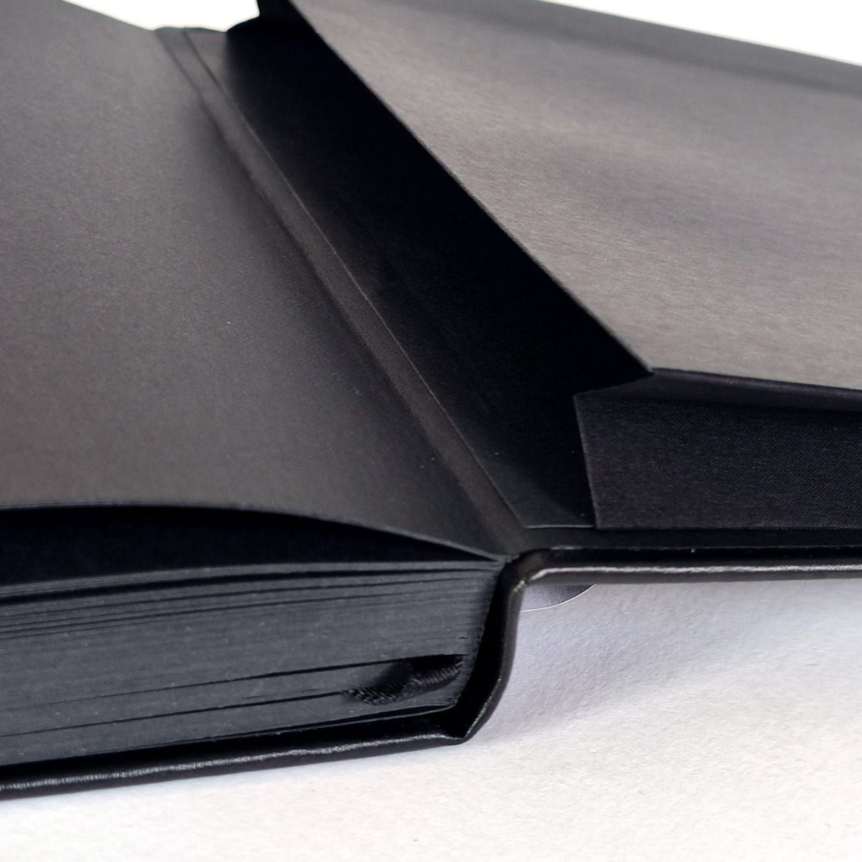 Sakura Sketch Note Book - Sketchbook PAPEL NEGRO 80 Hojas, 140 g/m2