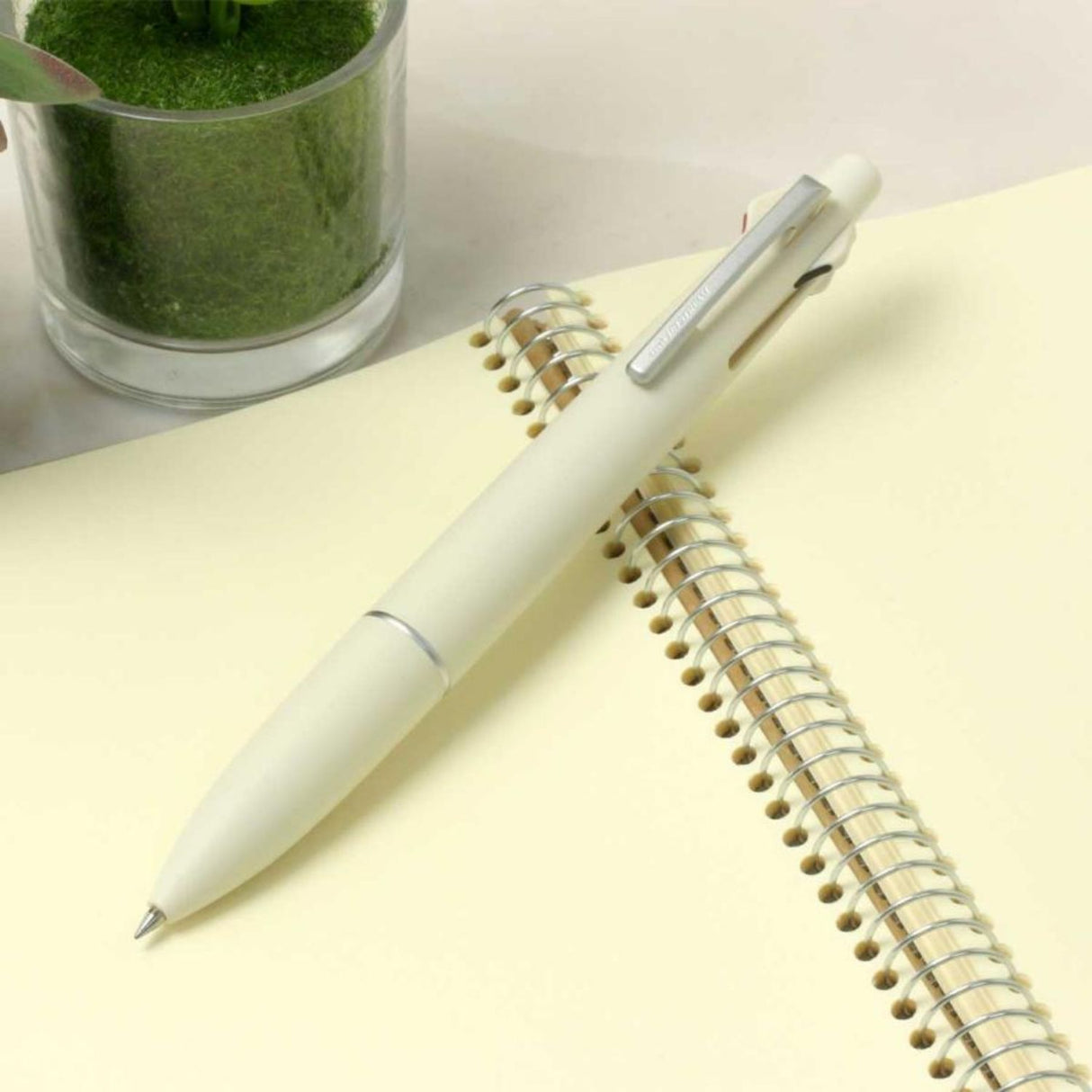 Uni Jetstream 4&1 - Bolígrafo Multifunción Lite Touch Ink 0.5 mm