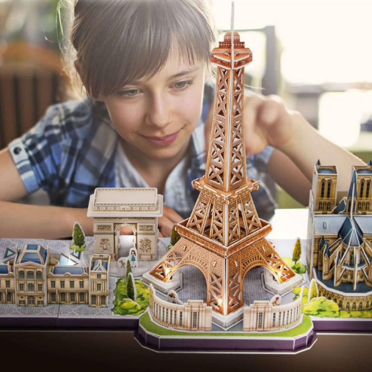 Cubicfun Cityline - Puzzle 3D Paris LED