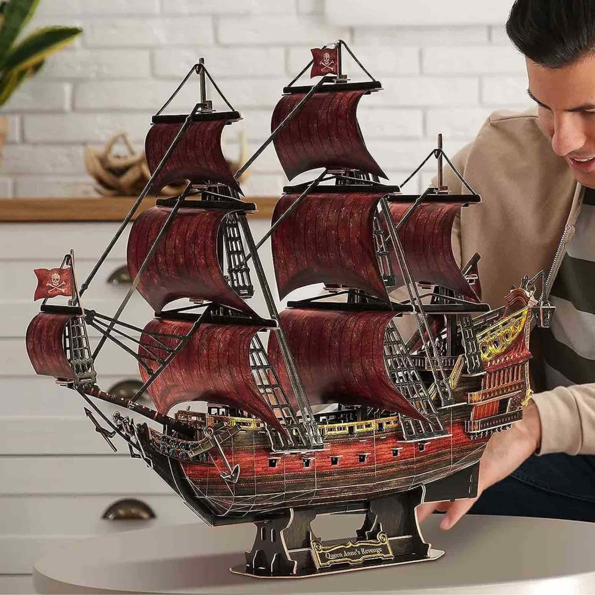 Cubicfun - Puzzle 3D Barco Pirata Queen Anne’s Revenge (Anniversary RED Edition)
