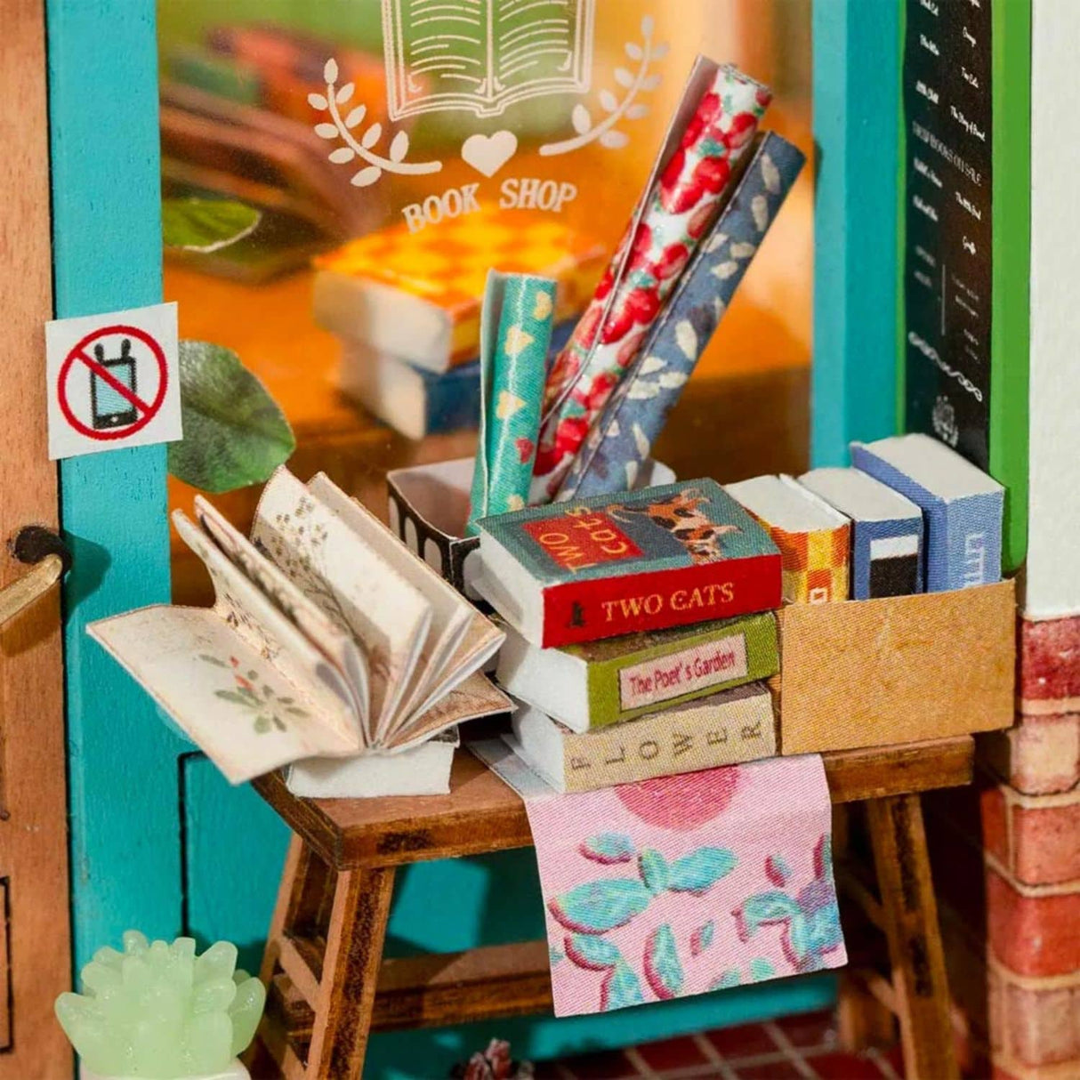 Rolife Secret World - Miniatura Armable Free Time Bookshop
