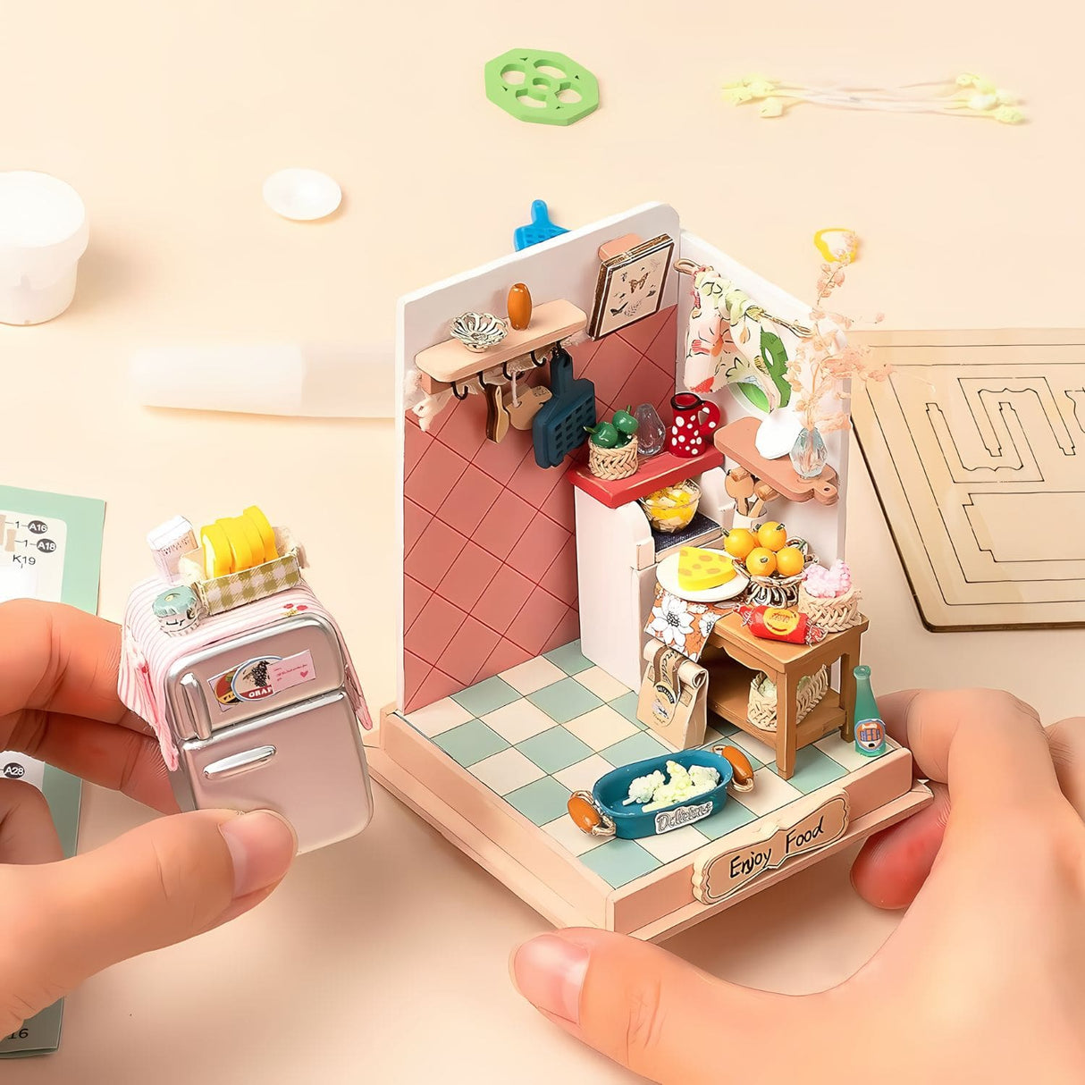 Rolife Secret World - Miniatura Armable Taste Life (Kitchen)