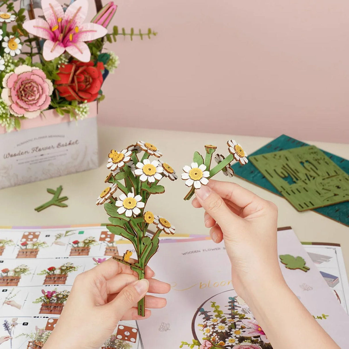 Rowood Wooden Bloom Craft - Miniatura Armable Flor Wooden Flower Basket