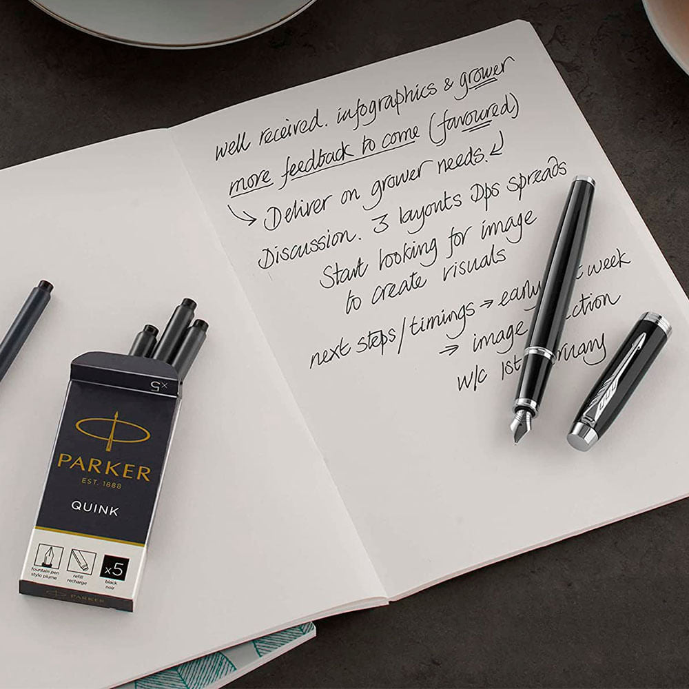 parker-pluma-im-black-gold-tinta-azul-punta-media-5